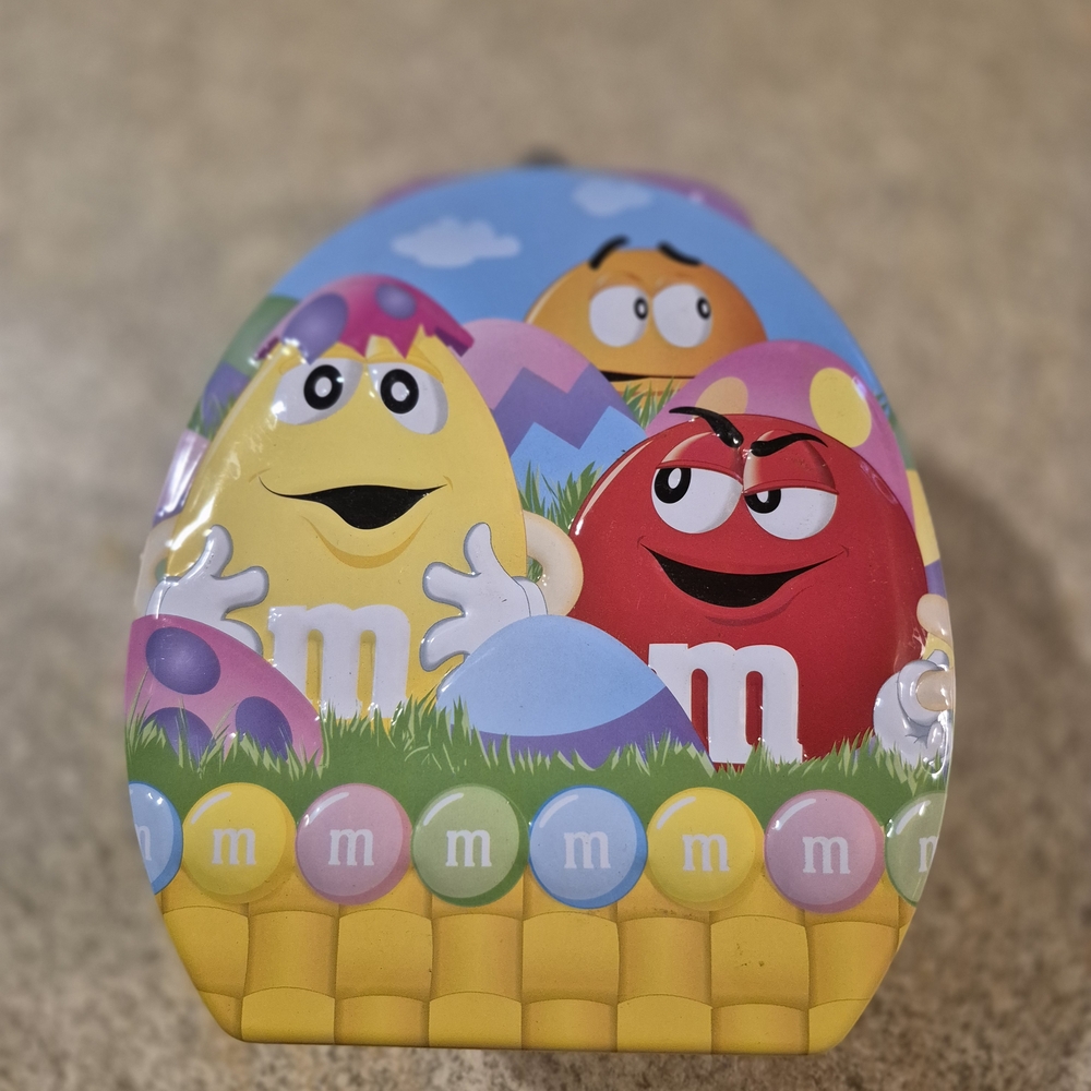M&M'S Vintage Mini Tin Lunchbox